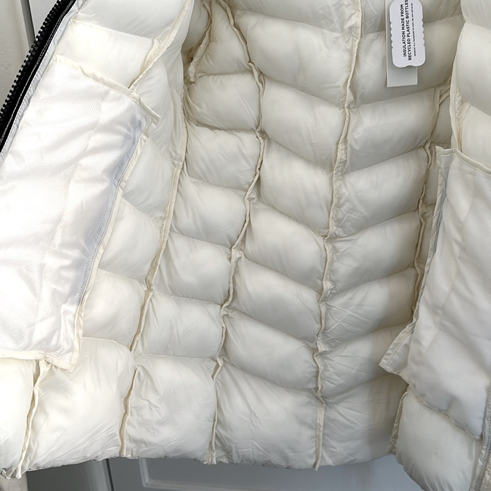 Rebecca Minkoff Quilted Hooded lightweight Puffer Jacket - Picture 3 of 6